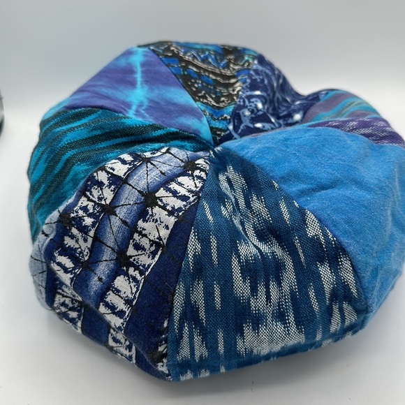 Hatterdashery blue-toned fashion-forward hat - Picture 5 of 7